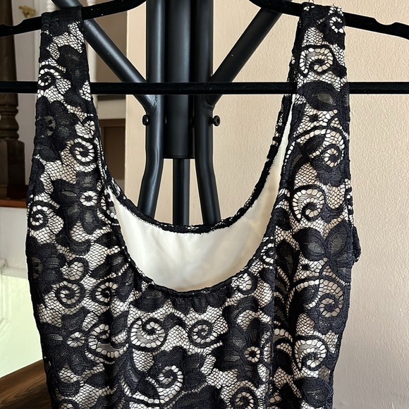 Elegant Dress - Picture 6 of 11